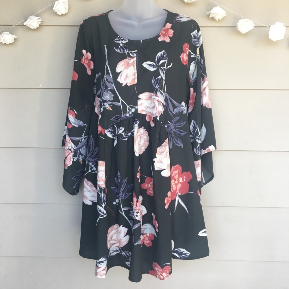Umgee • Olive Green Floral Angel Wing Dress